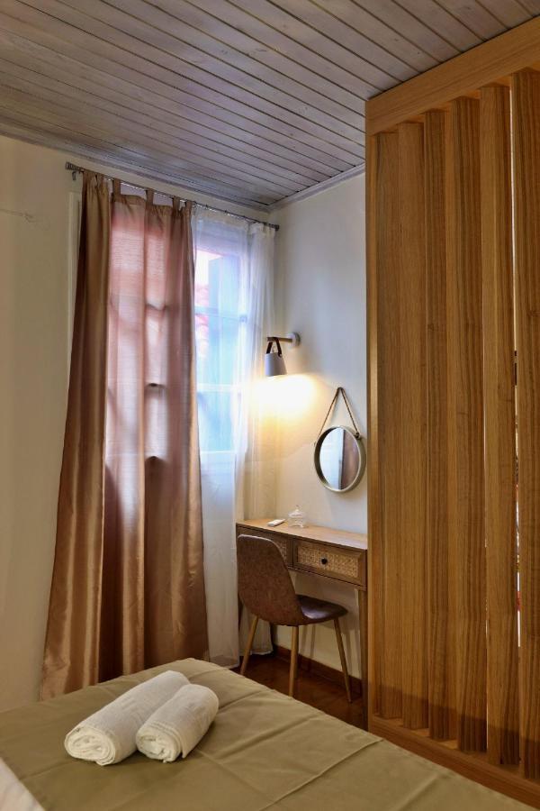 Helianthi Apartament *